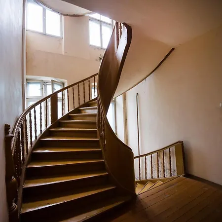 Apartament Tiltu 5 *